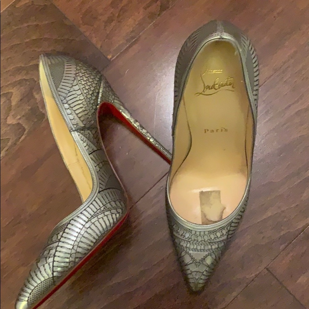 Shoes - Picture 3 of 5